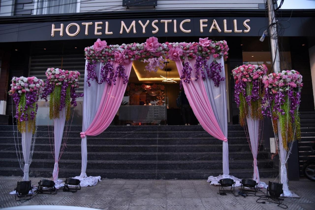 Hotel Mystic Falls Τζαϊπούρ Εξωτερικό φωτογραφία