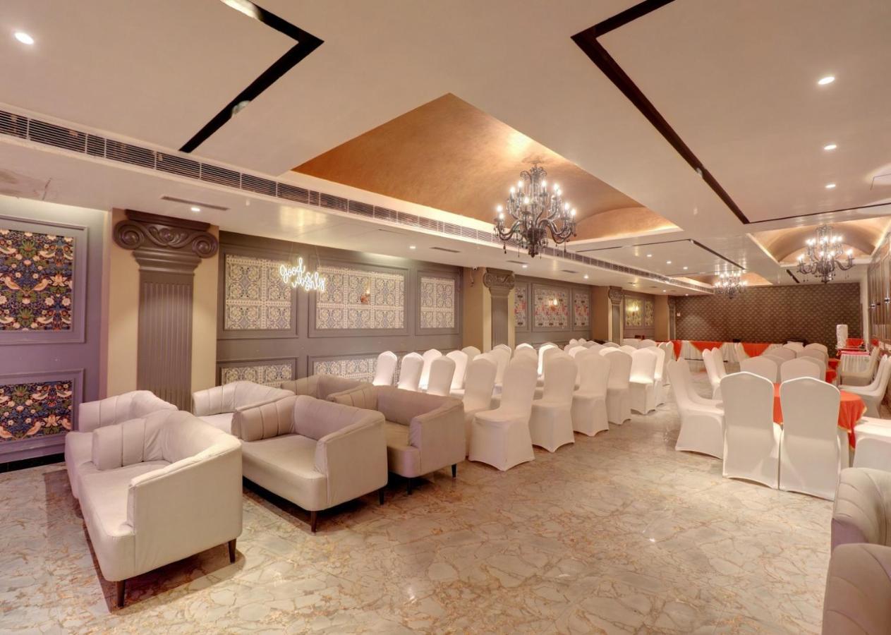 Hotel Mystic Falls Τζαϊπούρ Εξωτερικό φωτογραφία