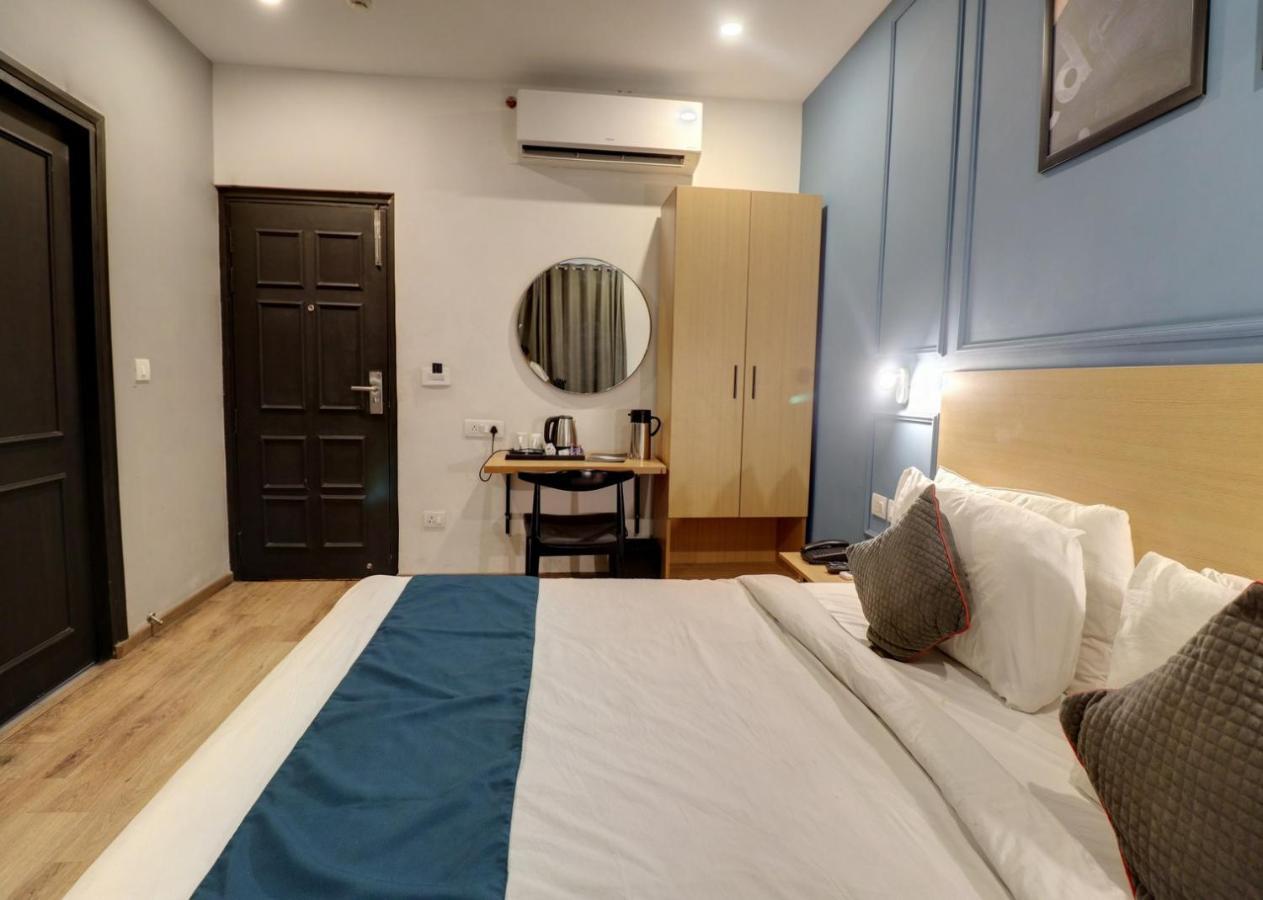 Hotel Mystic Falls Τζαϊπούρ Εξωτερικό φωτογραφία