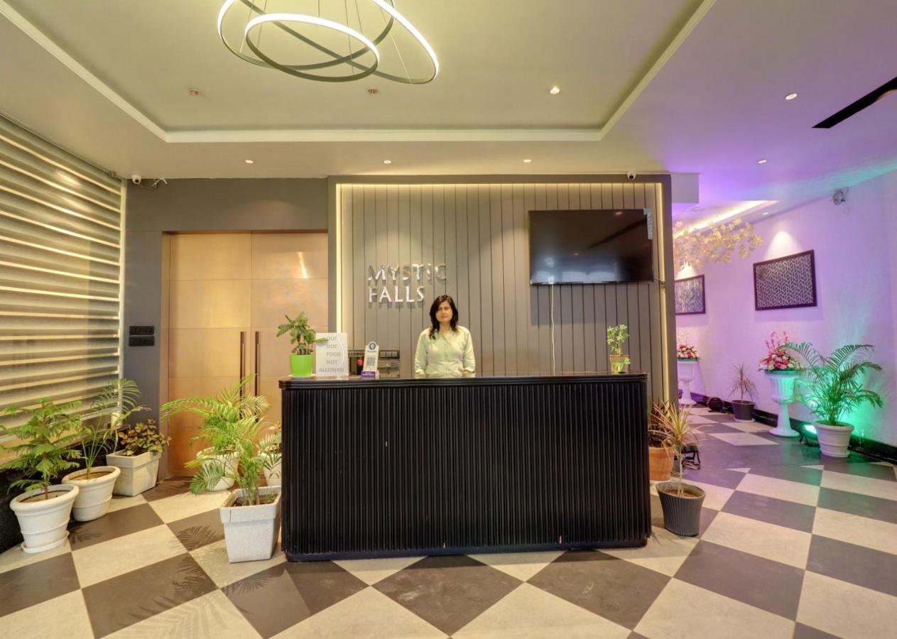 Hotel Mystic Falls Τζαϊπούρ Εξωτερικό φωτογραφία