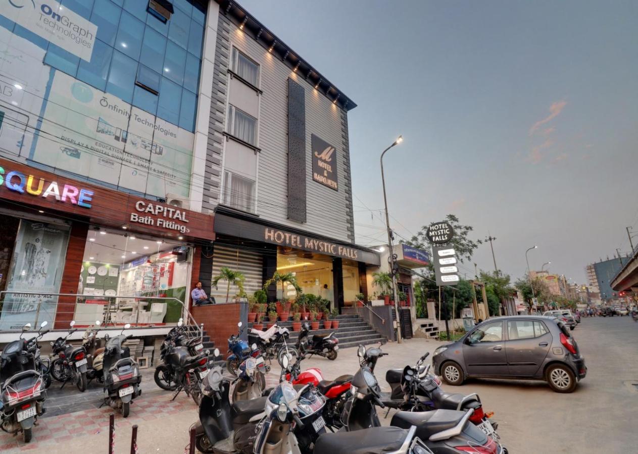 Hotel Mystic Falls Τζαϊπούρ Εξωτερικό φωτογραφία